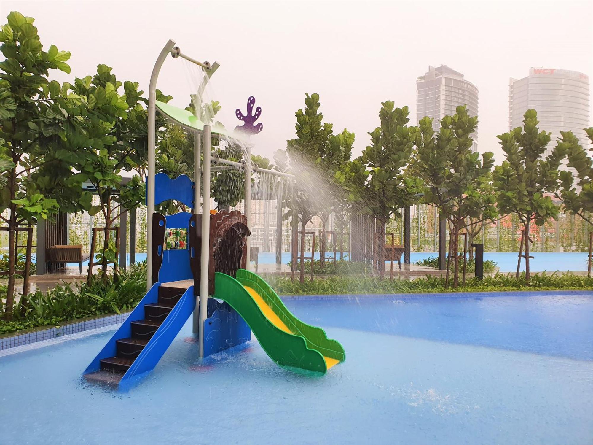 Highpark Suites At Petaling Jaya, Kelana Jaya By Plush 외부 사진