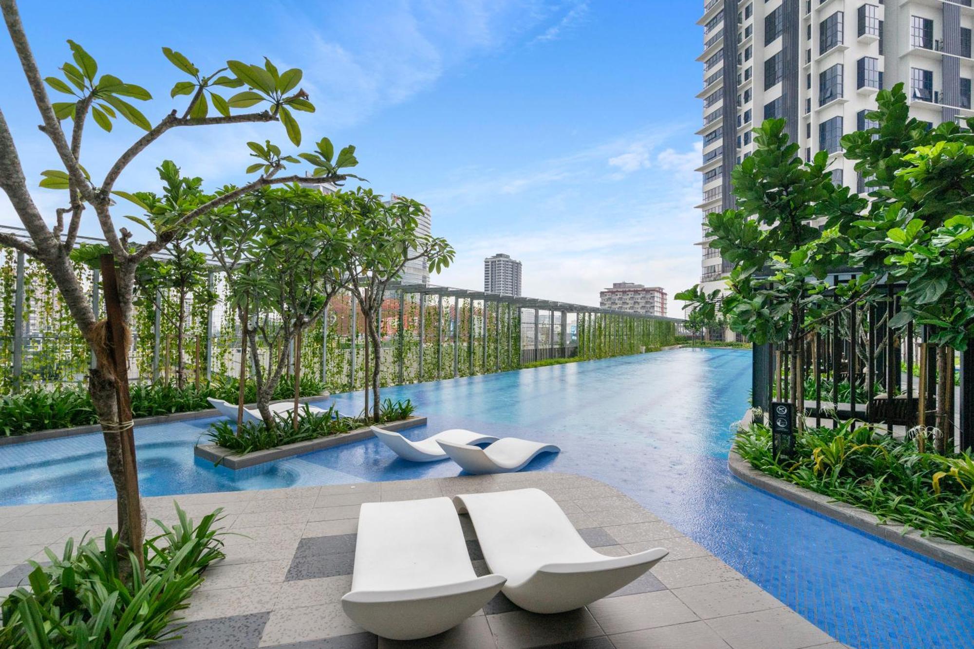 Highpark Suites At Petaling Jaya, Kelana Jaya By Plush 외부 사진
